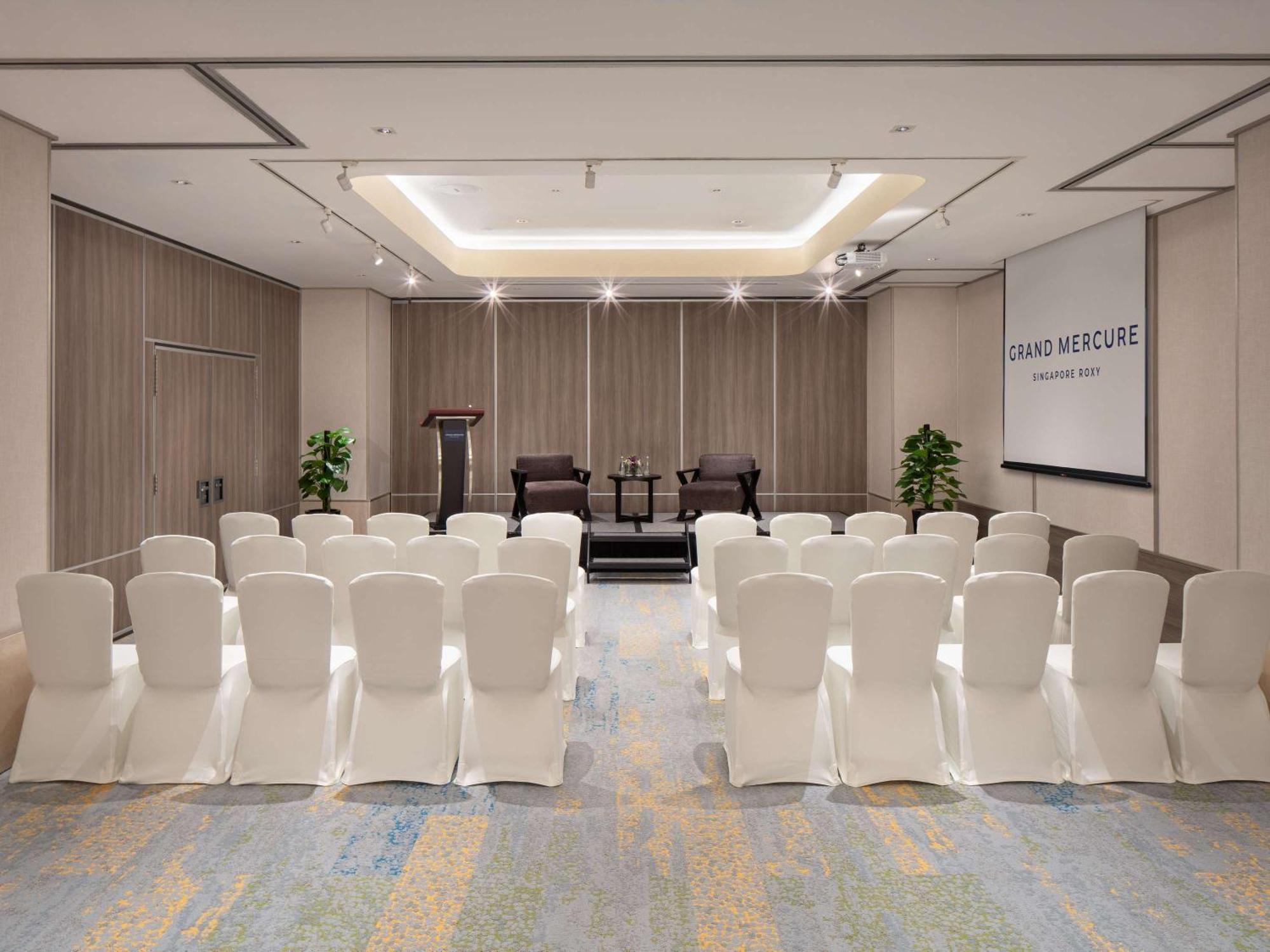 Hotel Grand Mercure Roxy