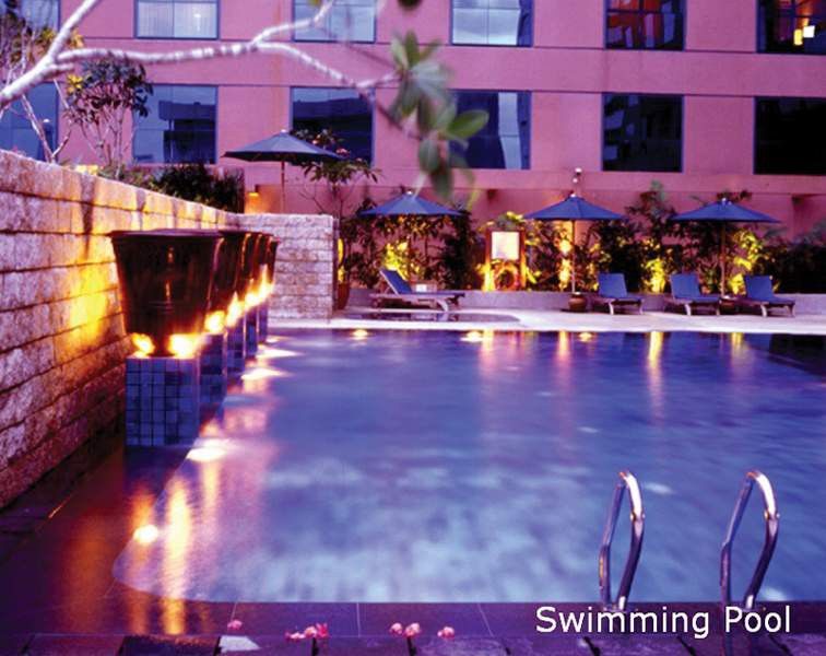 Grand Mercure Roxy 4*